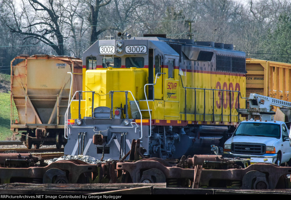 SQVR 3002 with fresh paint job